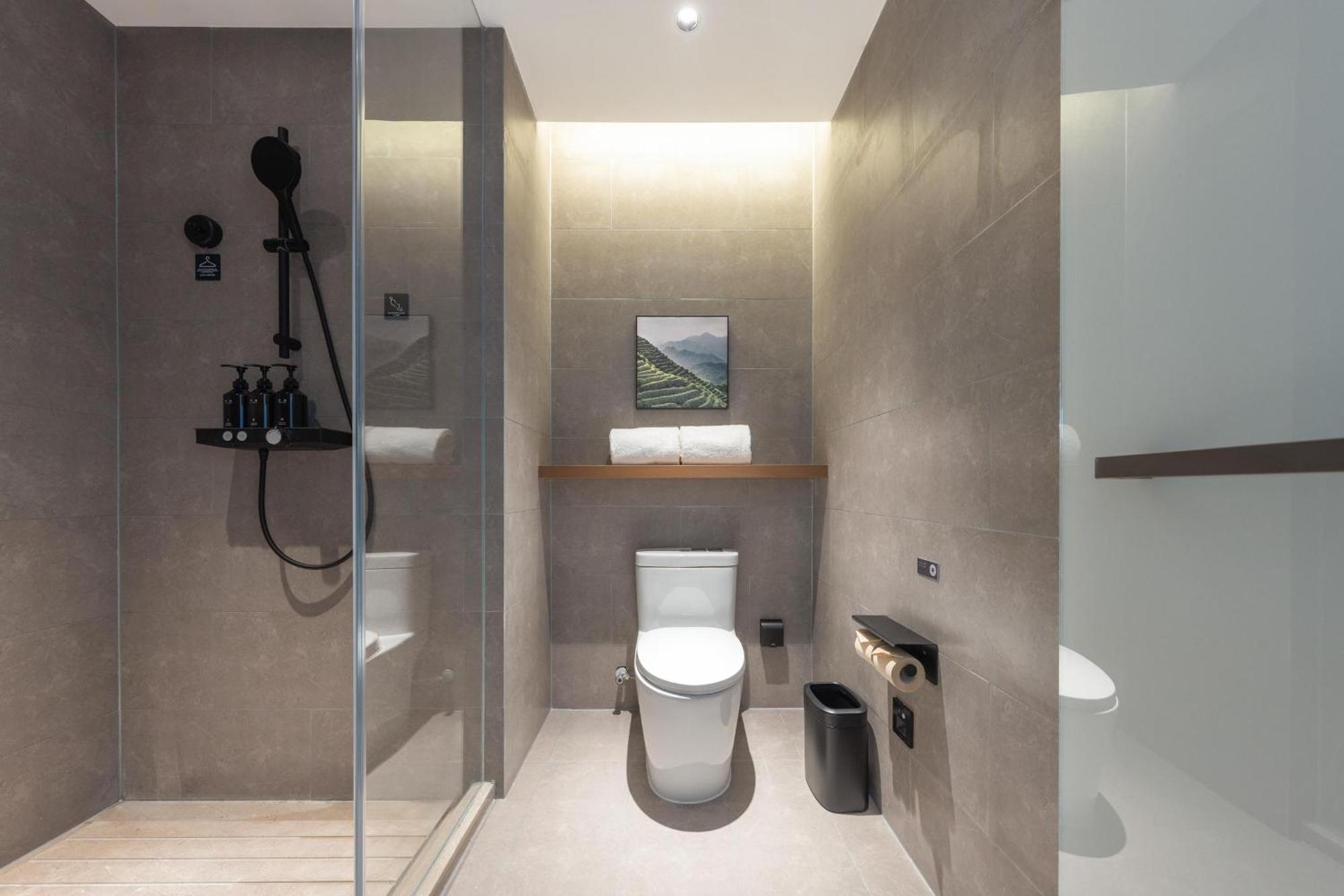 Atour Hotel Wuhan Chuhe Han Street Hongshan Plaza Экстерьер фото