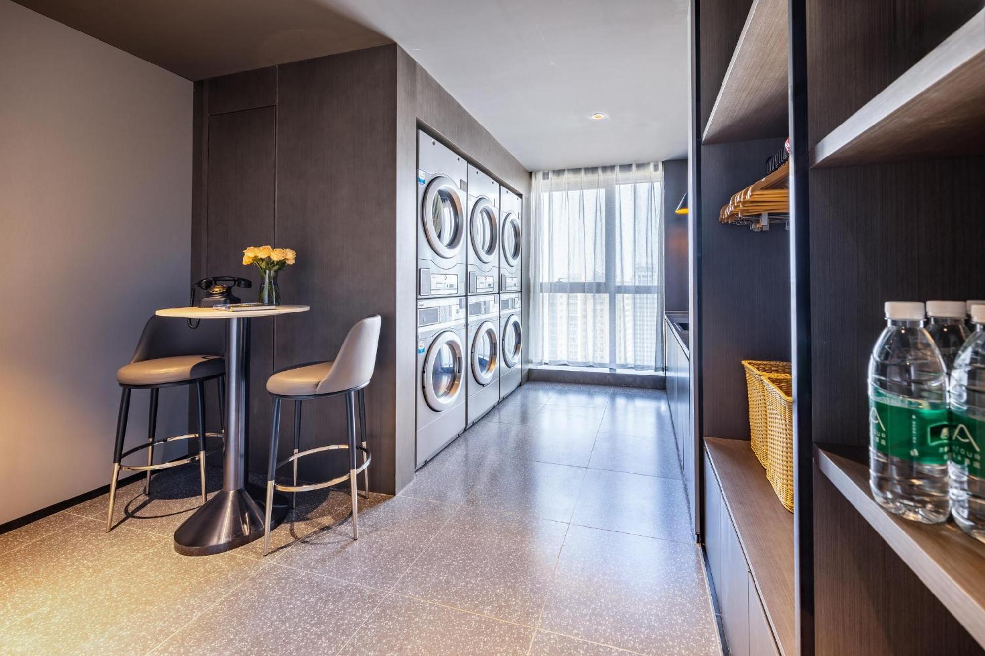 Atour Hotel Wuhan Chuhe Han Street Hongshan Plaza Экстерьер фото